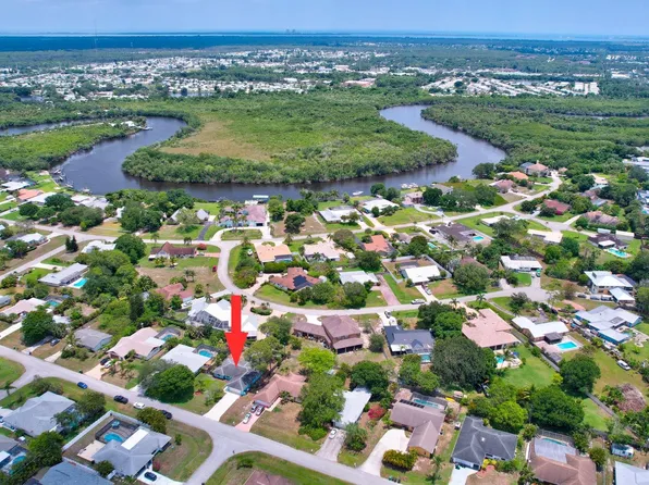 747 SE Forgal Street, Port St Lucie, FL 34983