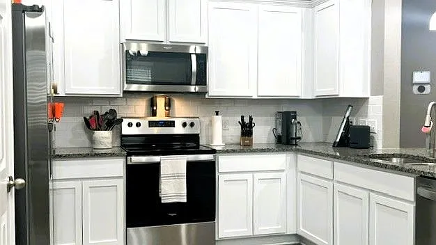 9019 Alabama Ave — Photo 5