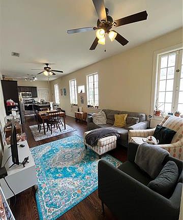 3rd image of 2604 Palmer Ave