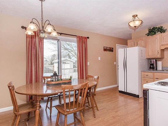 3rd image of 3016 Welshire Dr