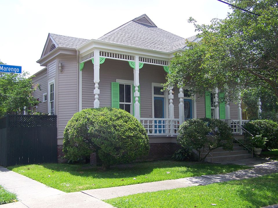 1st image of 1127 Marengo St