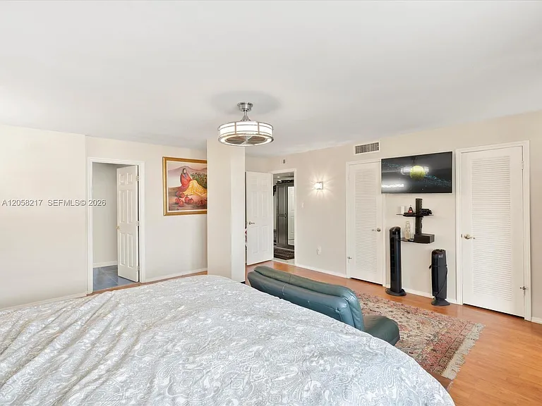 18071 Biscayne Blvd #1401 — Photo 22