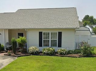 198 Emily Dr #B, Winterville, NC 28590