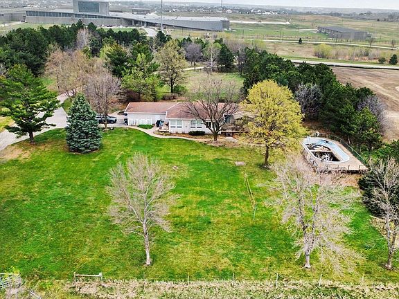 3rd image of 21313 W Q Rd