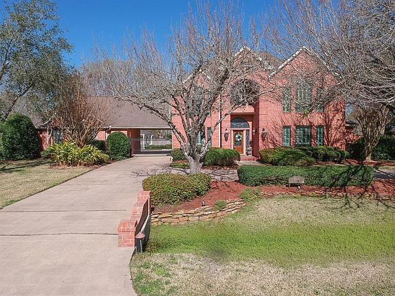 2nd image of 408 Fieldcreek Dr