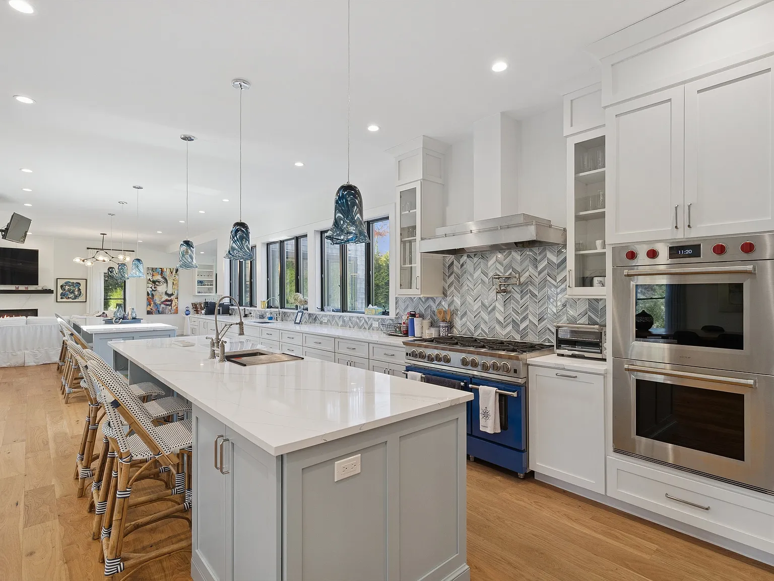 Comfort and Hamptons charm — Photo 3
