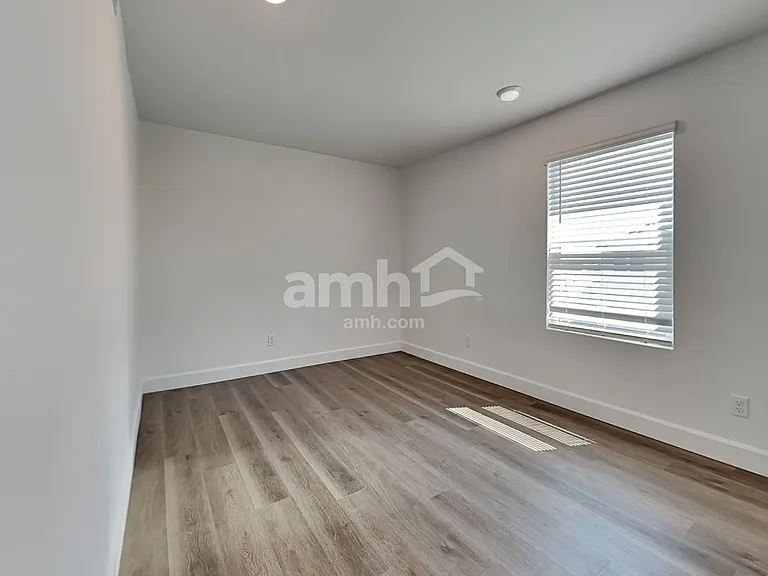 7926 Escolta Ct — Photo 21