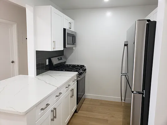 Rented by Voro New York | media 2