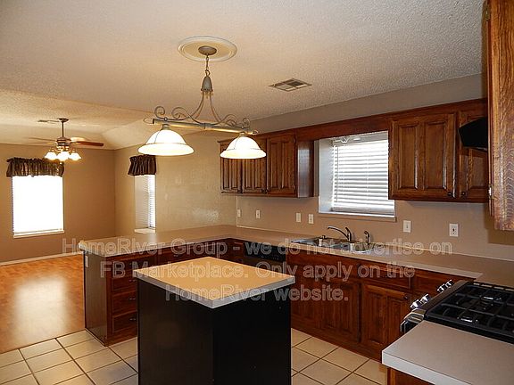 2nd image of 2409 W Natchez St