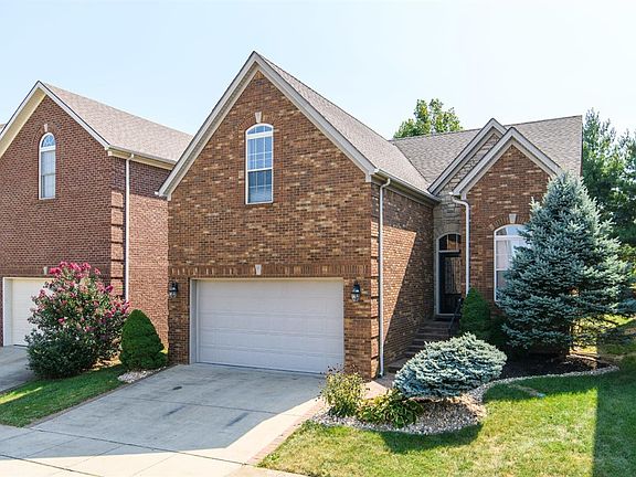 2nd image of 3920 Palomar Cove Ln