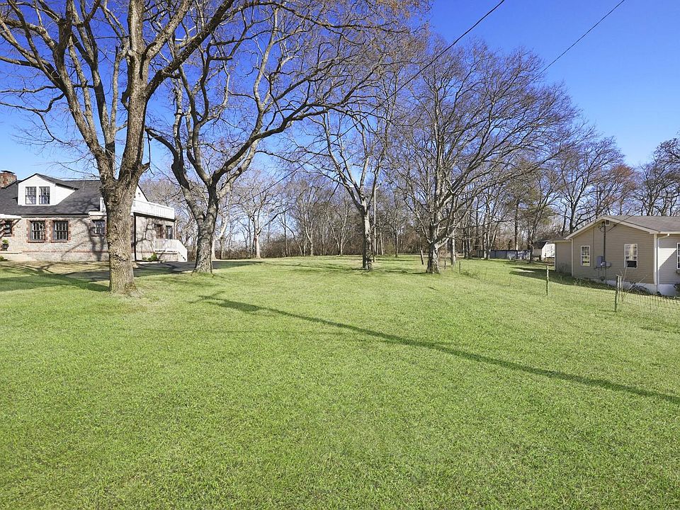 1st image of 305 Farris Ave