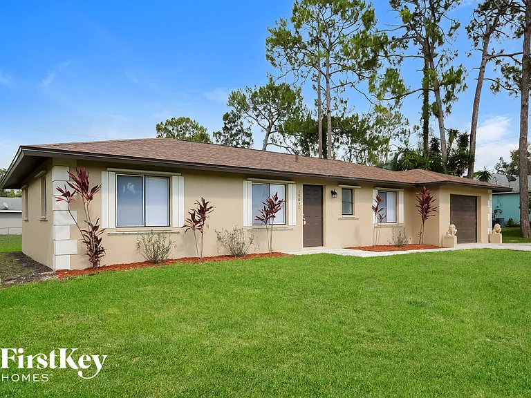 19037 Tampa Rd S — Photo 2