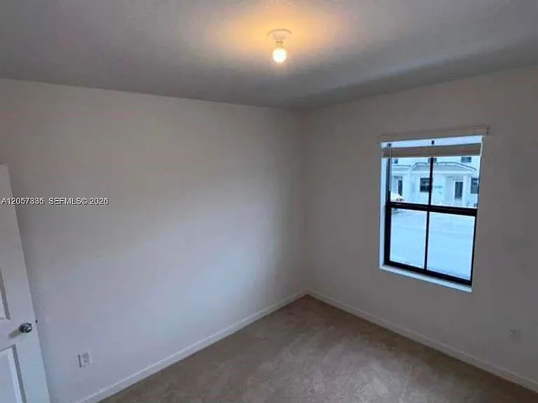 270 NE 12th St #270 — Photo 15