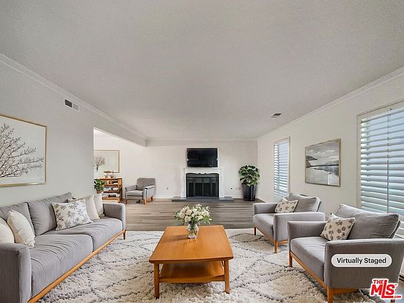 2nd image of 1719 W Avenue L