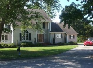 207 Starboard Ct, Elizabeth City, NC 27909