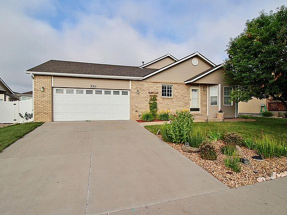 2nd image of 3311 Costanita St
