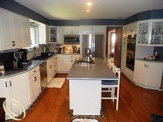 4th image of 28953 E King William Dr