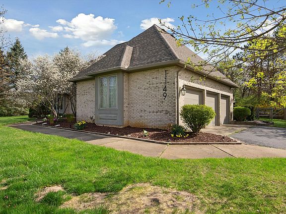 2nd image of 1149 Southwood Ct