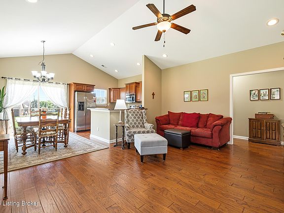 3rd image of 230 Twin Springs Ct