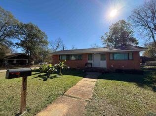 806 E Houston St, Marshall, TX 75670