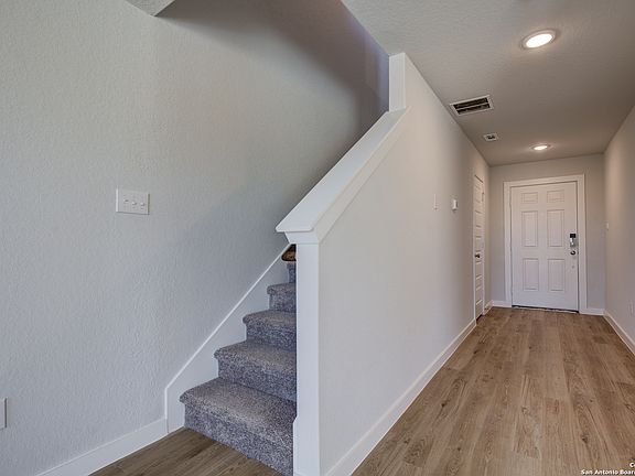 5th image of 5322 Frederick Bluff