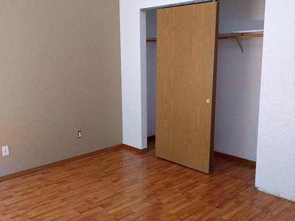 3rd image of 298 Artino St