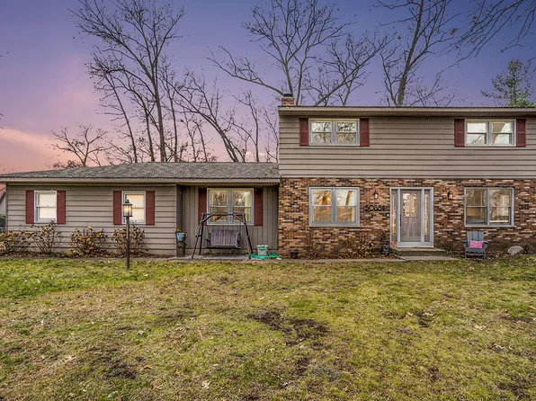 50884 Barber St, Paw Paw, MI 49079