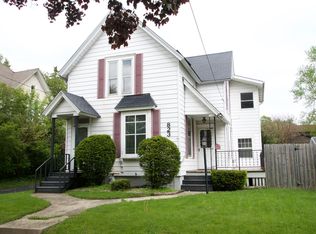 823 Cedar Ave, Elgin, IL 60120