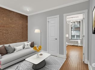 221 E 23rd St APT 9, New York, NY 10010