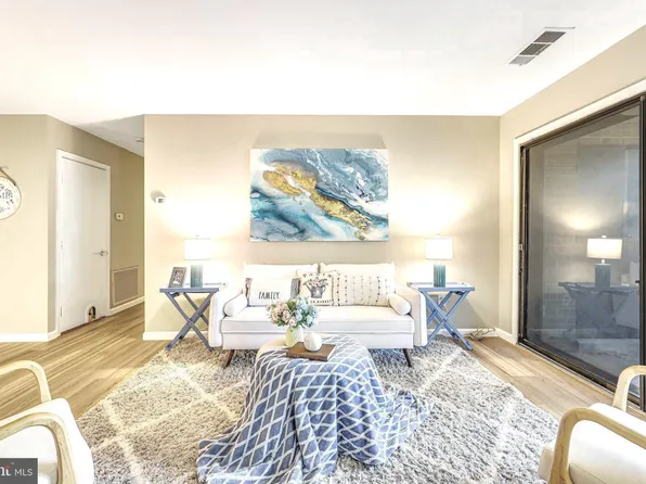 507 Florida Ave APT 102, Herndon, VA 20170