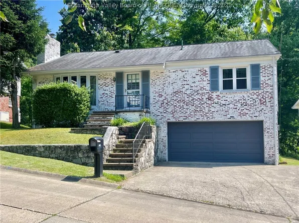 1420 New Castle Rd, Charleston, WV 25314