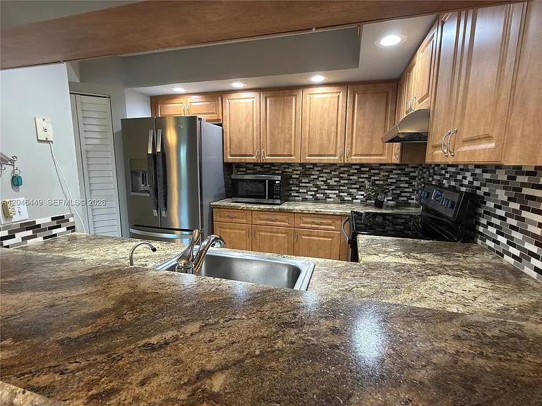 1300 SW 125th Ave #314K — Photo 4