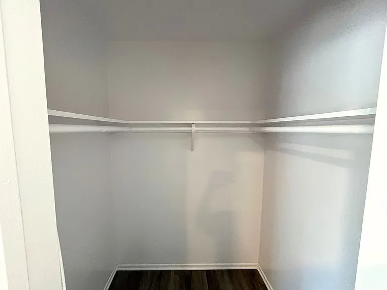 18400 Prairie Street — Photo 27