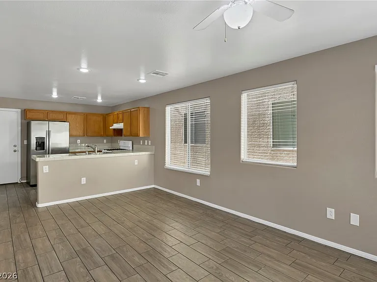 7429 Granada Willows St — Photo 9