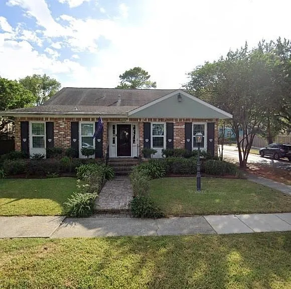 7325 Sycamore St — Photo 1