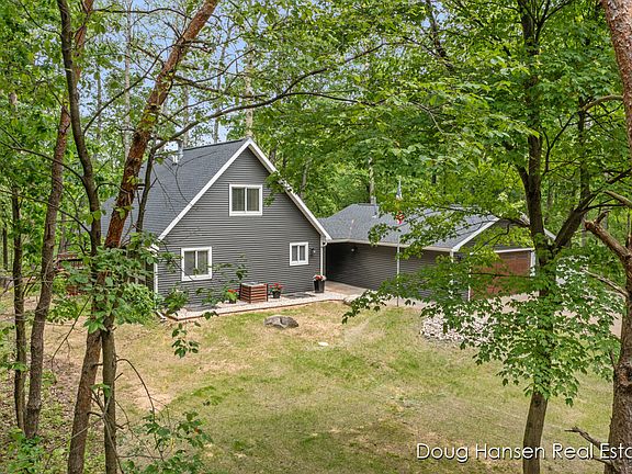5th image of 8120 Carriage Ln
