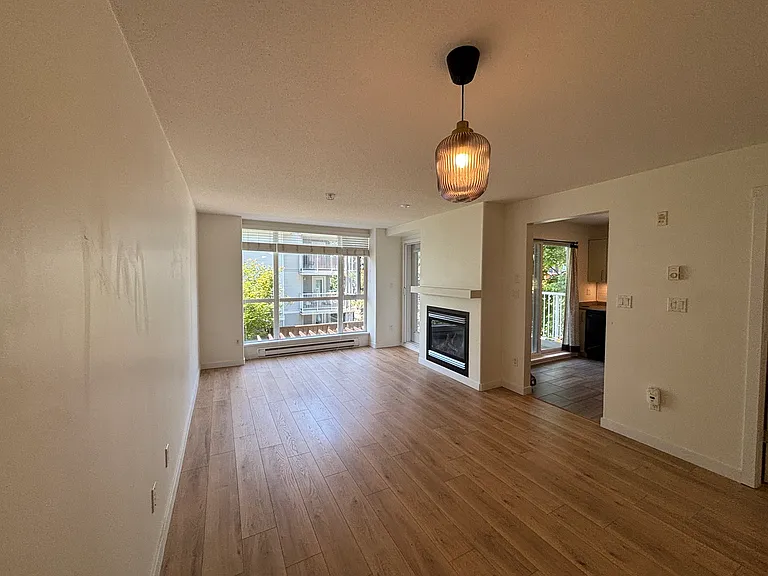 3148 Saint Johns St #203 — Photo 6