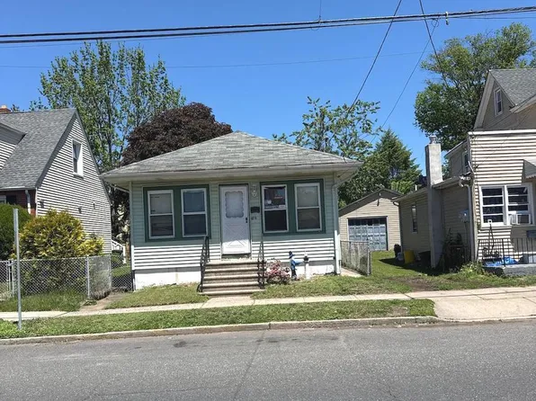 434 Schiller Ave, Hamilton, NJ 08610