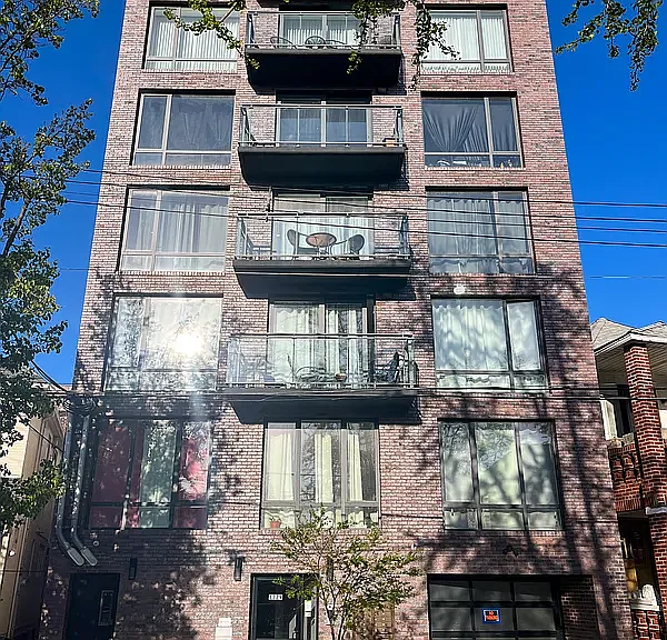 1329 E 13th St #5B — Photo 11