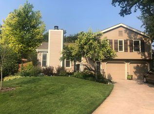 1040 Parkview Dr, Fort Collins, CO 80525