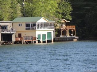 993 S Lake Summit Rd, Saluda, NC 28773