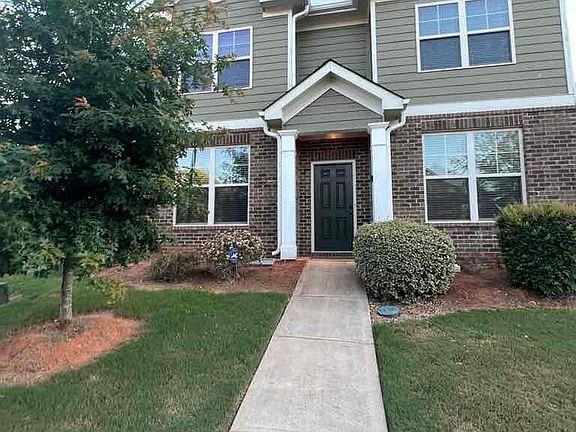 2nd image of 535 Tulip Ln