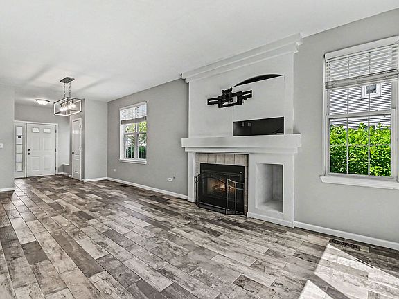 4th image of 3103 Falling Waters Ln #3103