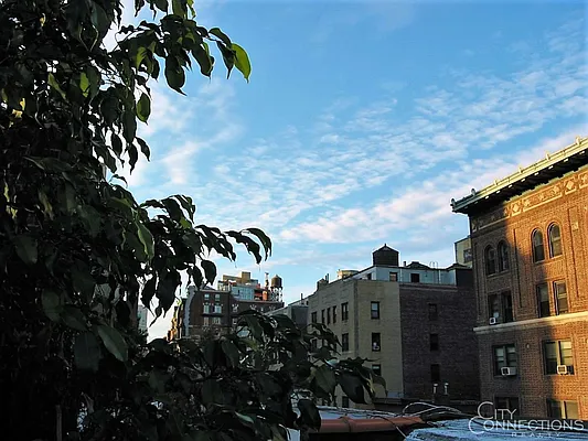 Rented by City Connections Realty | media 39