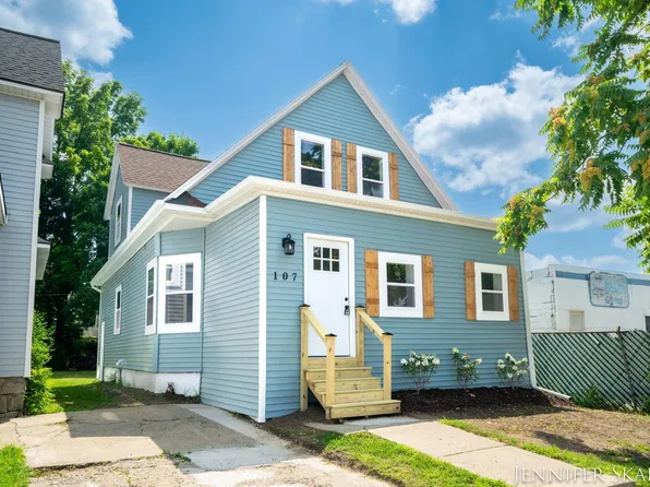 107 E Congress St, Belding, MI 48809