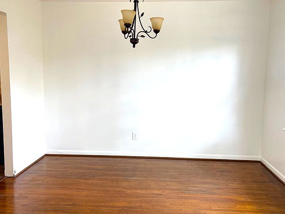 5th image of 1826 Eastridge Dr