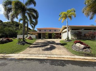 461 Camino De Guajataca St, Dorado, PR 00646