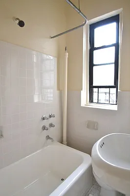 Rented by Bohemia Realty Group | media 13