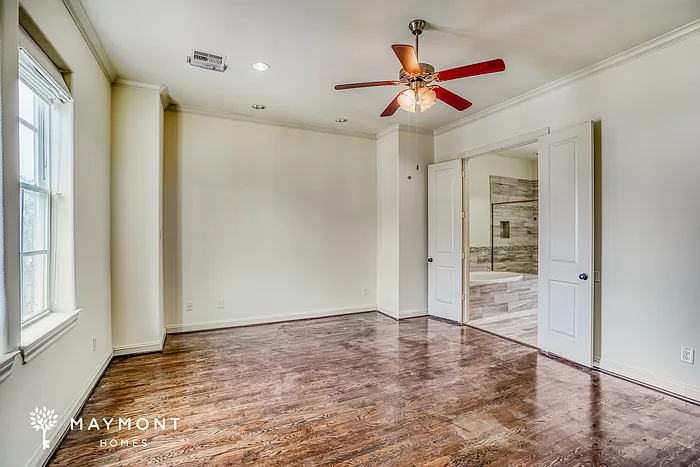 2207 Hilshire Glen Ct — Photo 14