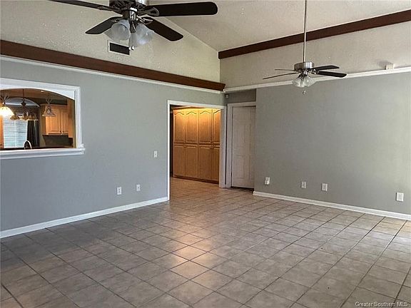 5th image of 4822 Riverridge Dr